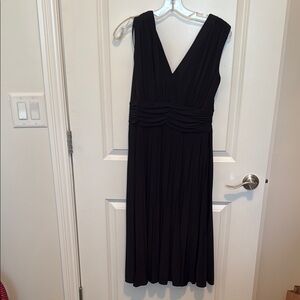 Dressbarn Black Pleated Ruched Sheath Dress